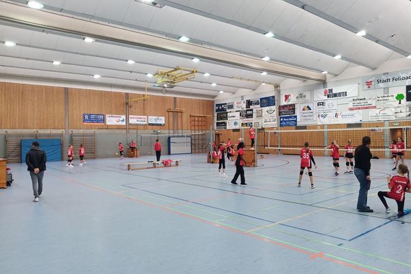 Sporthalle (1-2-3)